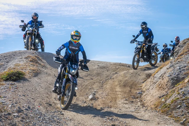 GS Motos — cuatrimoto en polvo