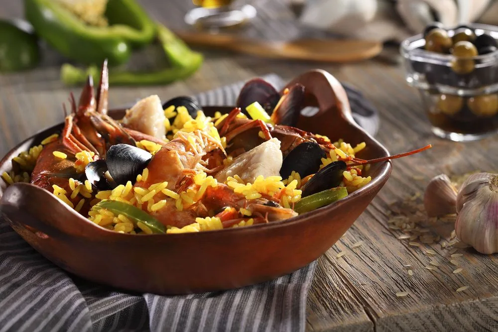 Gastronomía — paella de mariscos